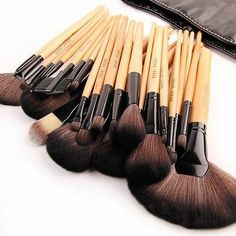24-Piece-Bobbi-Brown-Makeup-Brush-Set-GIC-016-getitpk (3)