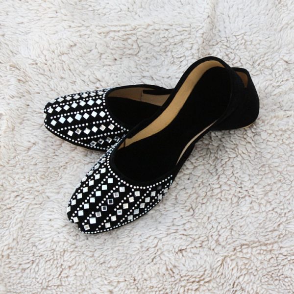 LK-002-Ladies-khussa-traditional-for-women-stitched-mojari-footwear-sandals-shoes-girls-fashion-culture-hand-made-stitched-online-sale-pakistan-pezaarpk-pezaar-heels-flats (1 (2)