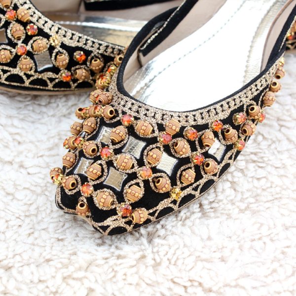LK-004-Ladies-khussa-traditional-for-women-stitched-mojari-footwear-sandals-shoes-girls-fashion-culture-hand-made-stitched-online-sale-pakistan-pezaarpk-pezaar-heels-flats (1 (4)
